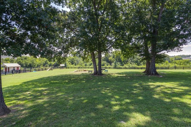 836 Goswell Dr Unit 102, Nolensville, TN 37135