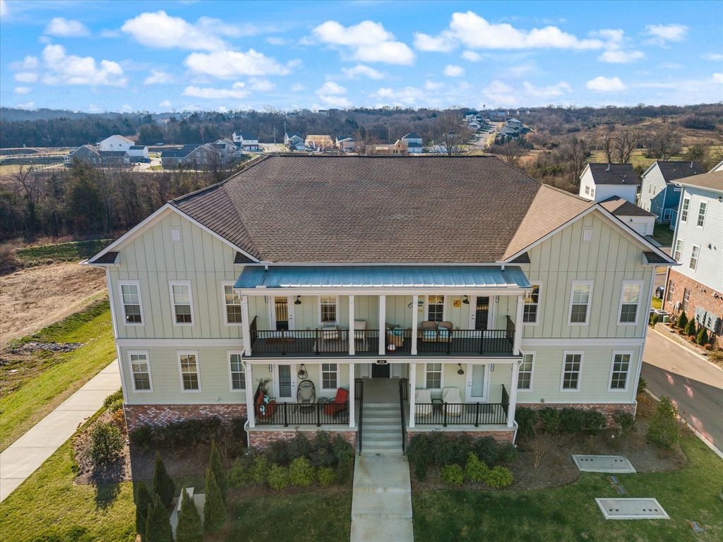 836 Goswell Dr Unit 102, Nolensville, TN 37135