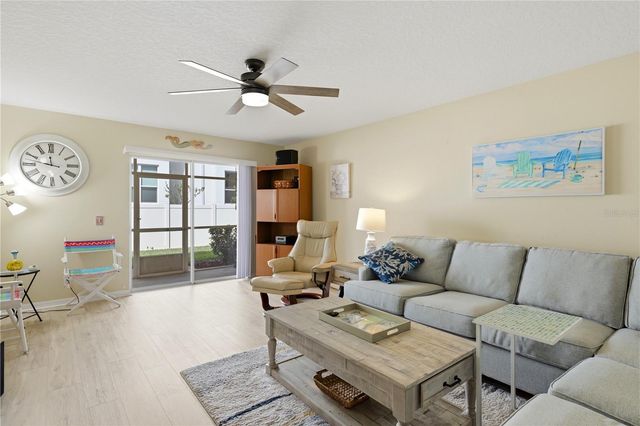 3871 MARINER DRIVE, St Petersburg, FL 33705