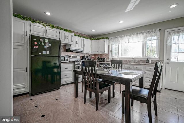 112 E PARK AVE, Williamstown, NJ 08094