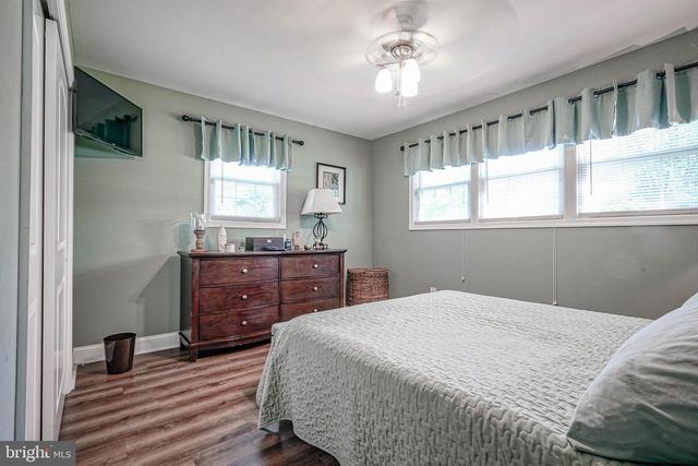 112 E PARK AVE, Williamstown, NJ 08094