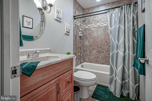 112 E PARK AVE, Williamstown, NJ 08094
