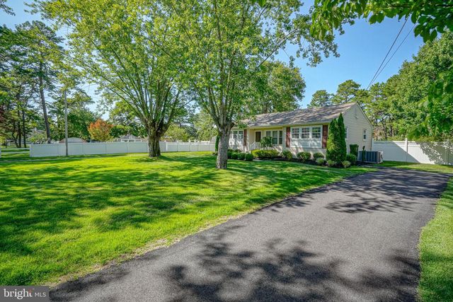 112 E PARK AVE, Williamstown, NJ 08094