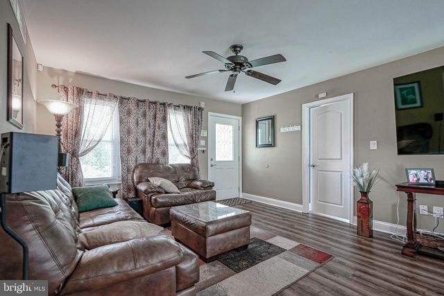 112 E PARK AVE, Williamstown, NJ 08094