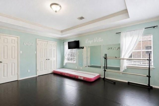 5834 Mountain View Drive, Kingwood, TX 77345