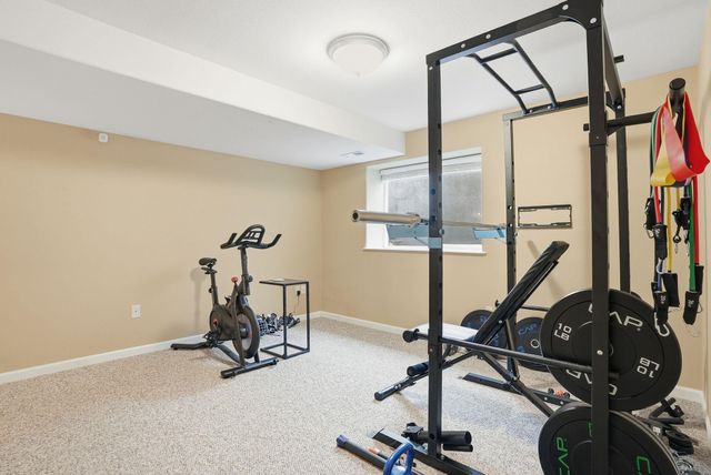 9006 N Rosebury Ln, Spokane, WA 99208