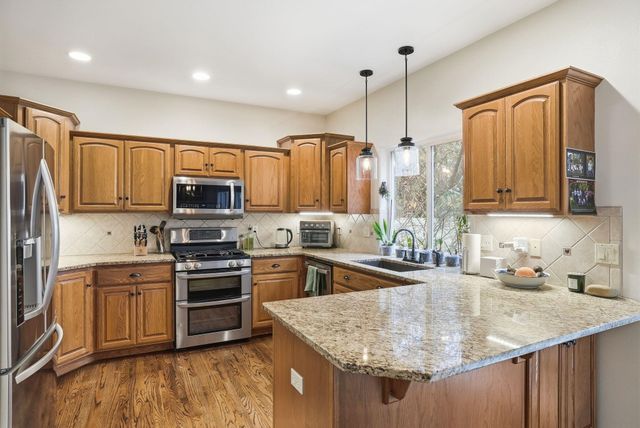 9006 N Rosebury Ln, Spokane, WA 99208