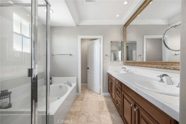 8427 E Kendra Loop, Orange, CA 92867