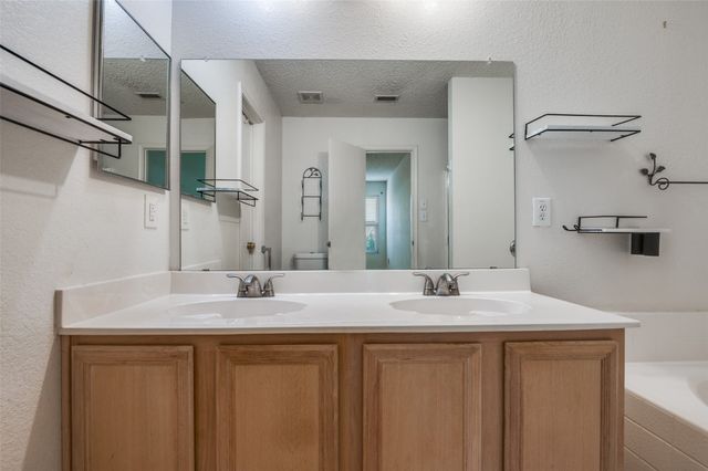 721 Bray Street, Cedar Hill, TX 75104