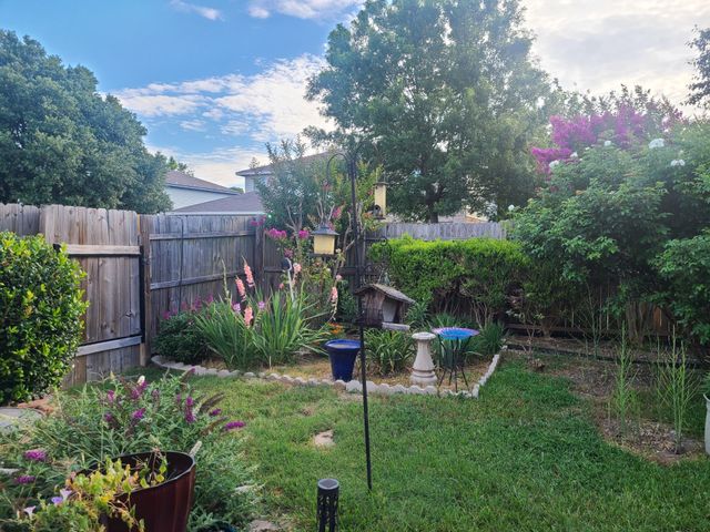 721 Bray Street, Cedar Hill, TX 75104