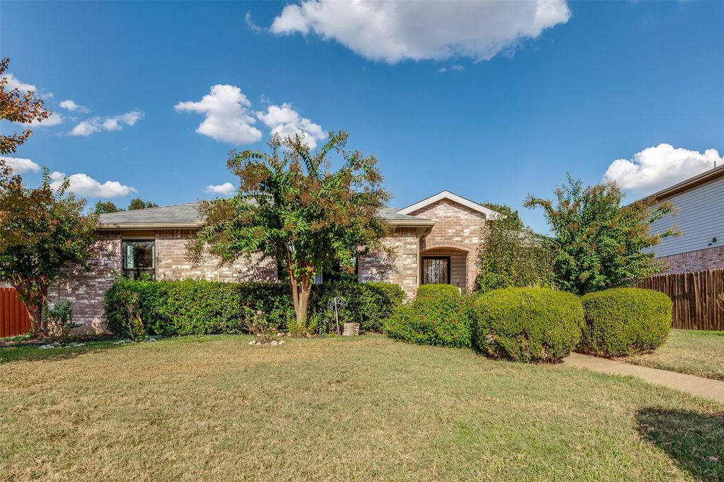 721 Bray Street, Cedar Hill, TX 75104