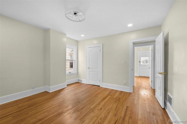 2681 Burlingame Street, Detroit, MI 48206