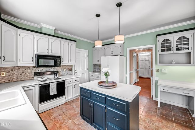 12204 Warwickshire Way, Raleigh, NC 27613