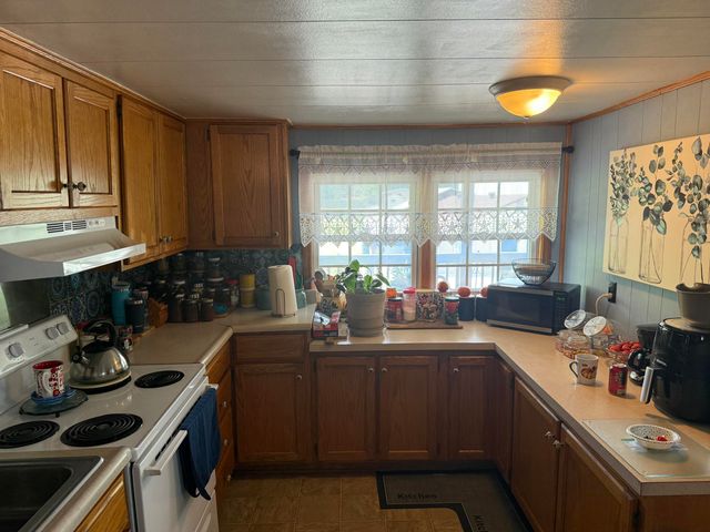 10833 Battlefield Memorial Highway, Berea, KY 40403