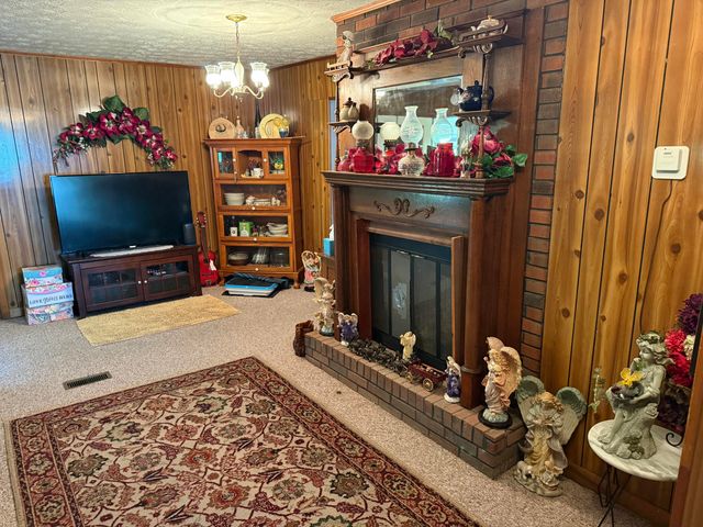 10833 Battlefield Memorial Highway, Berea, KY 40403
