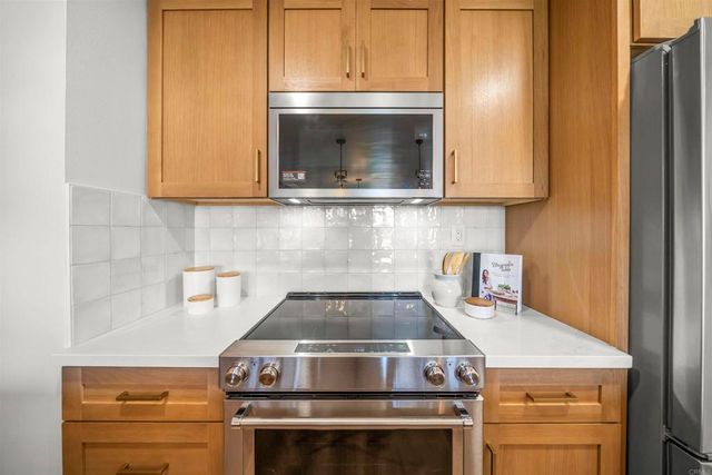 2500 Torrey Pines Rd 305, La Jolla, CA 92037