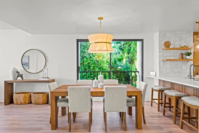 2500 Torrey Pines Rd 305, La Jolla, CA 92037