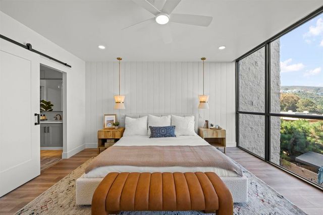 2500 Torrey Pines Rd 305, La Jolla, CA 92037