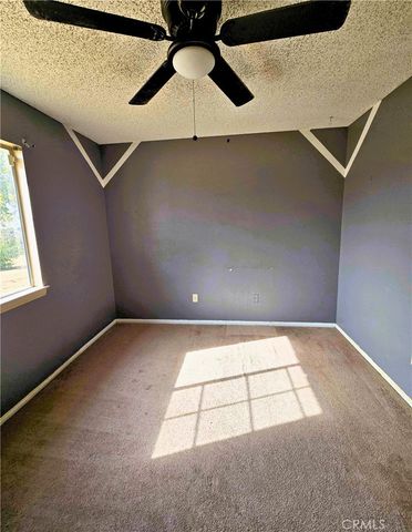 22684 Powhatan, Apple Valley, CA 92308