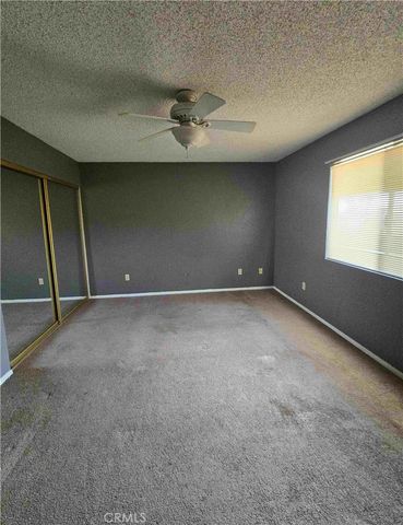 22684 Powhatan, Apple Valley, CA 92308