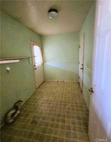 22684 Powhatan, Apple Valley, CA 92308