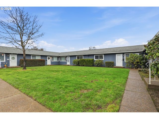 822 S COLUMBIA St, Newberg, OR 97132