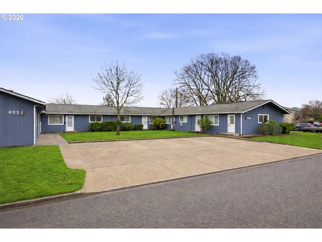 822 S COLUMBIA St, Newberg, OR 97132