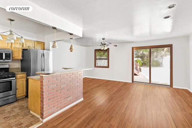 929 GATES Avenue, New York City, NY 11221