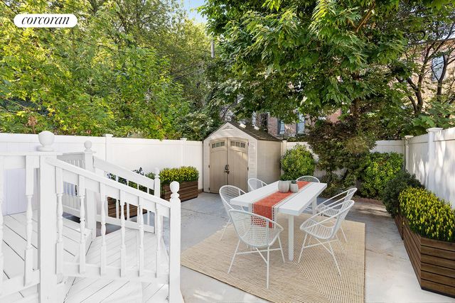 929 GATES Avenue, New York City, NY 11221