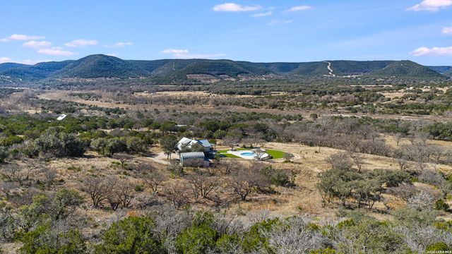 254 N. Fork Bonner Rd, Leakey, TX 78873