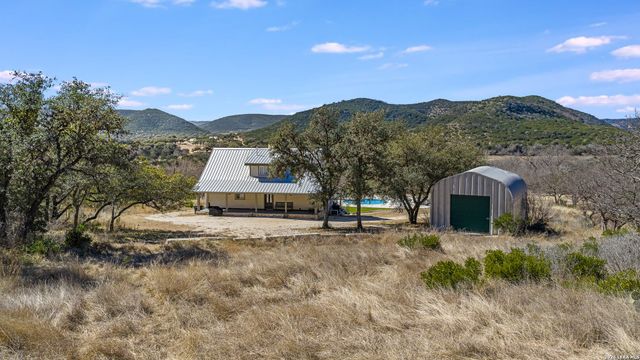 254 N. Fork Bonner Rd, Leakey, TX 78873