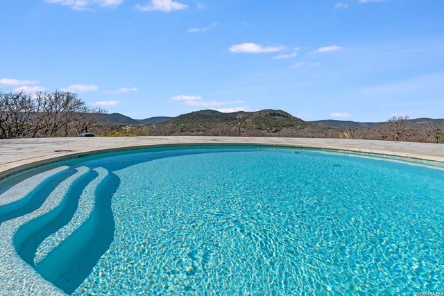 254 N. Fork Bonner Rd, Leakey, TX 78873