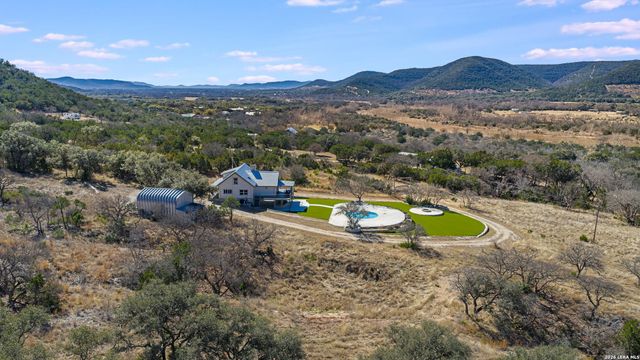 254 N. Fork Bonner Rd, Leakey, TX 78873