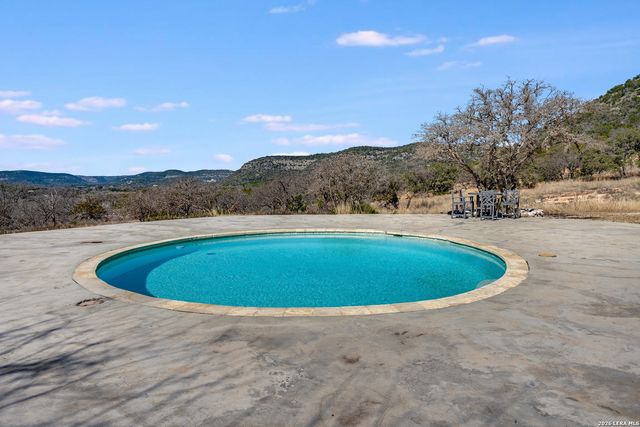 254 N. Fork Bonner Rd, Leakey, TX 78873