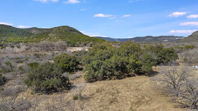 254 N. Fork Bonner Rd, Leakey, TX 78873