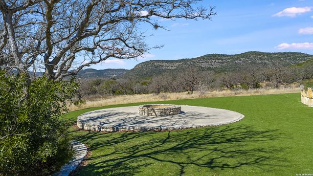 254 N. Fork Bonner Rd, Leakey, TX 78873