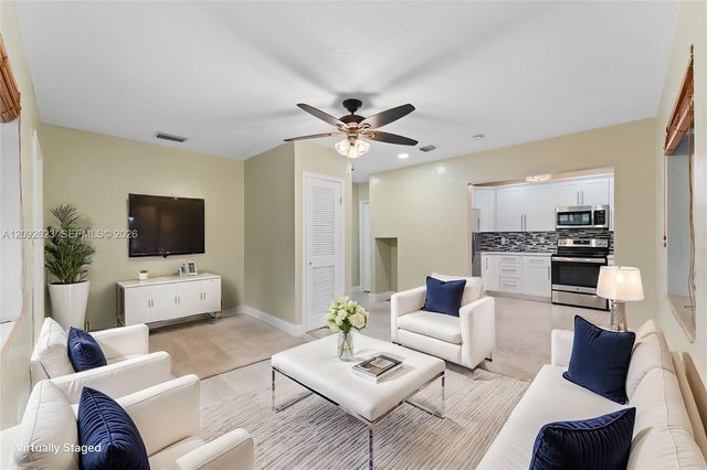 6820 SW 77th Terrace, South Miami, FL 33143