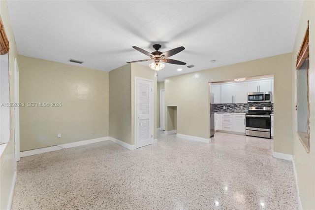 6820 SW 77th Terrace, South Miami, FL 33143