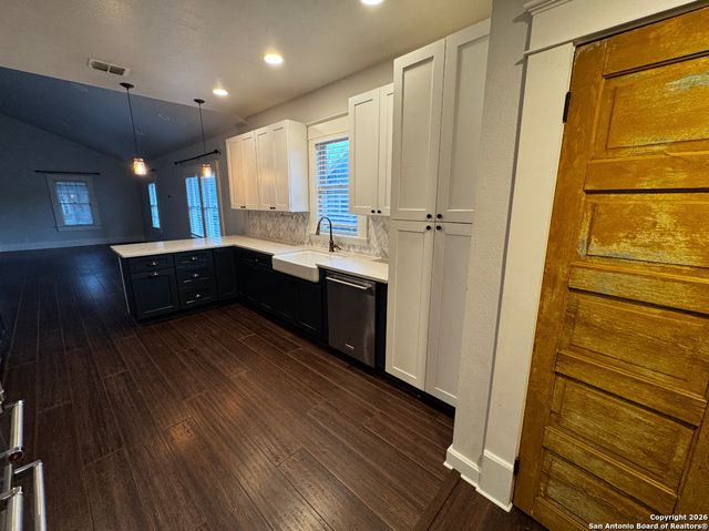 229 Nelson Ave, San Antonio, TX 78210