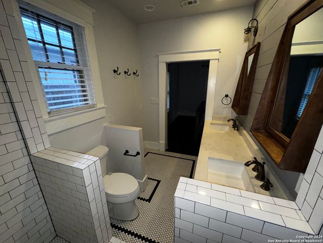 229 Nelson Ave, San Antonio, TX 78210