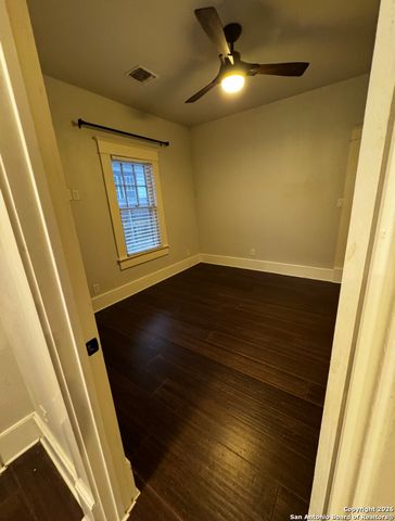 229 Nelson Ave, San Antonio, TX 78210