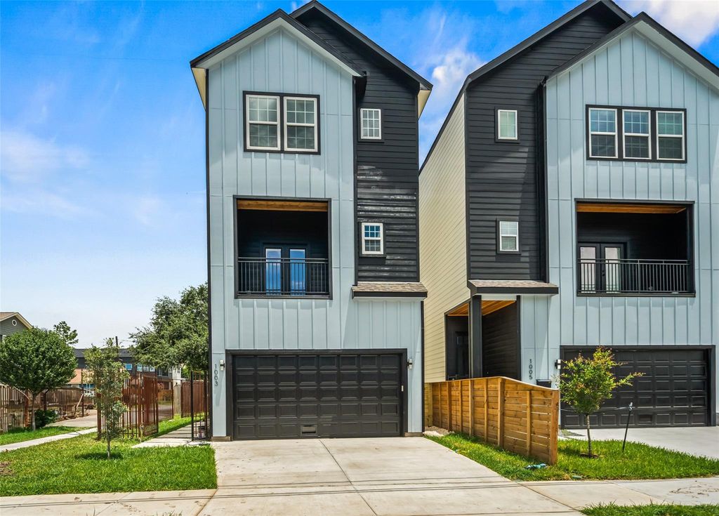 1003 E 33rd Street, Houston, TX 77022