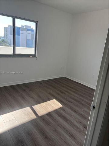 36 NW 6th Ave 802, Miami, FL 33128