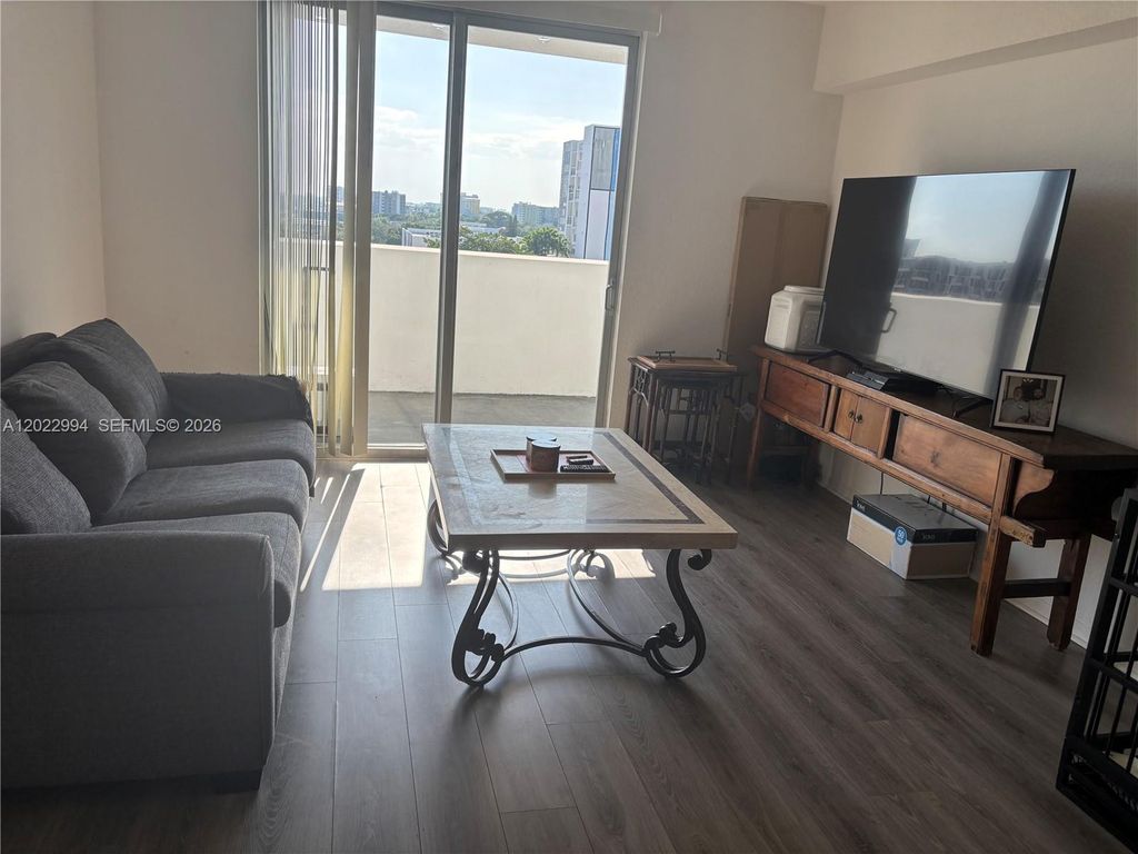 36 NW 6th Ave 802, Miami, FL 33128