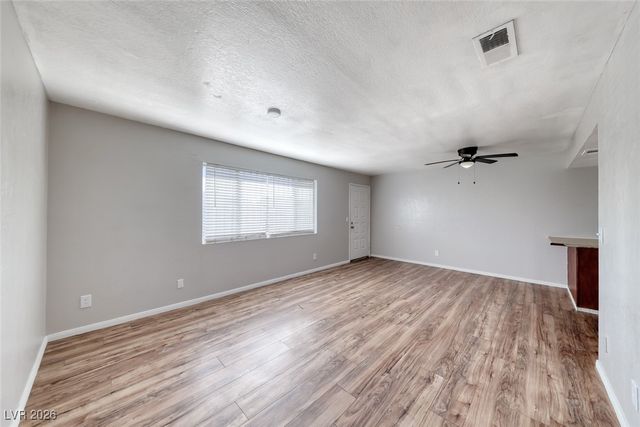 4762 Cessna Avenue, Las Vegas, NV 89115