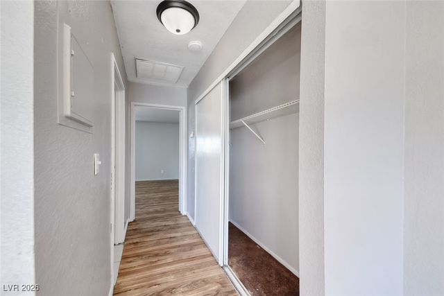 4762 Cessna Avenue, Las Vegas, NV 89115