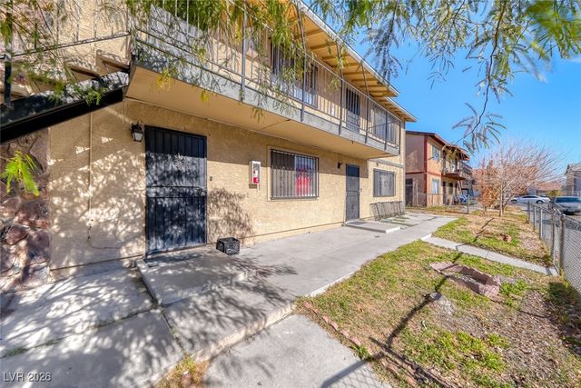 4762 Cessna Avenue, Las Vegas, NV 89115