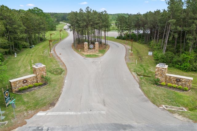 11800 Grand North Road, Willis, TX 77378