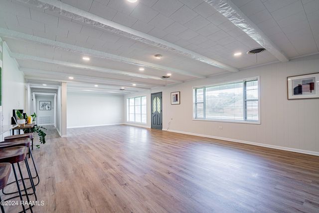 4904 Coteau Road, New Iberia, LA 70560