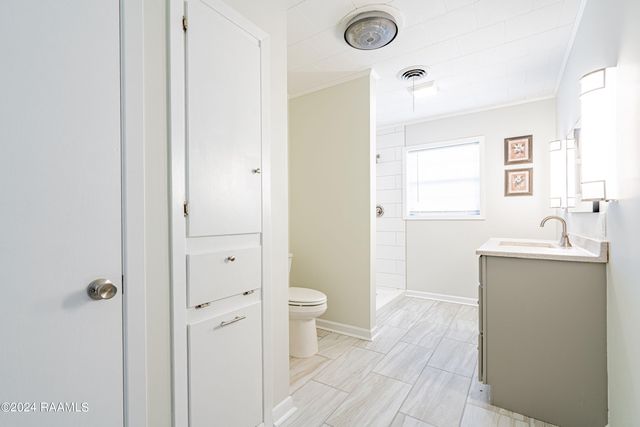 4904 Coteau Road, New Iberia, LA 70560